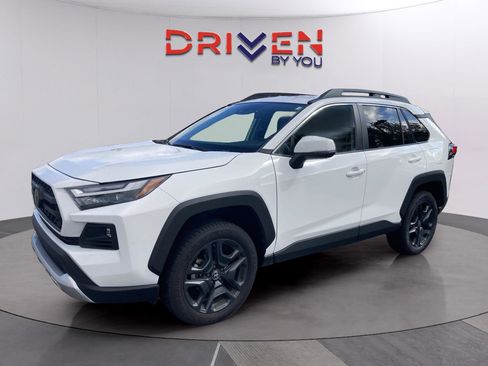 Used 2024 Toyota RAV4 Adventure image 2