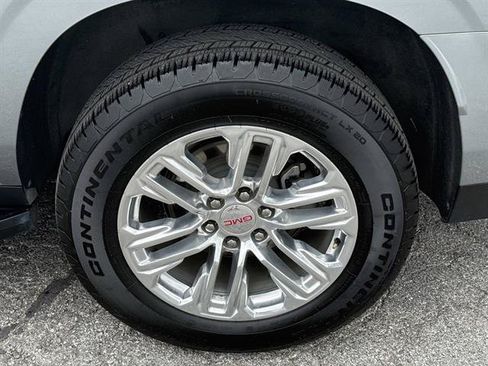 Used 2023 GMC Yukon XL SLT AWD/4WD image 31