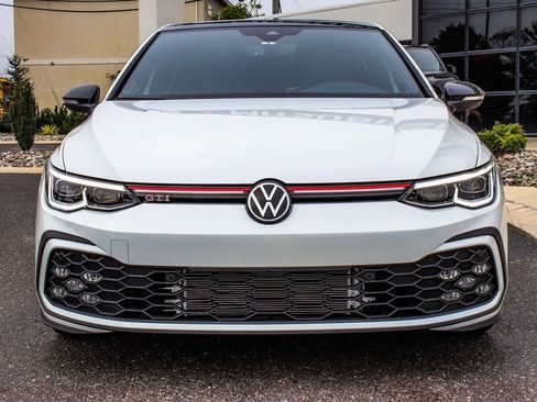 Used 2024 Volkswagen GTI SE image 2