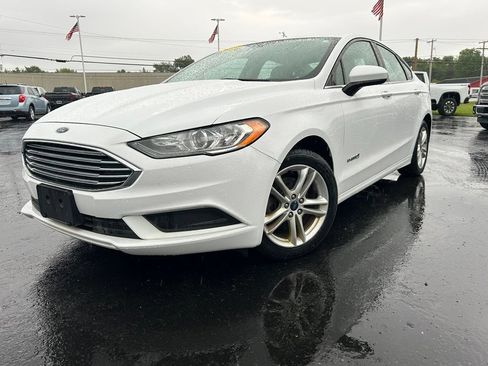 Used 2018 Ford Fusion SE FWD image 9