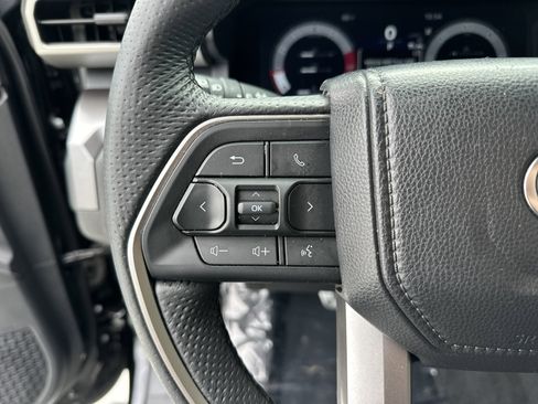 Certified 2025 Toyota Tacoma TRD Sport AWD/4WD image 19