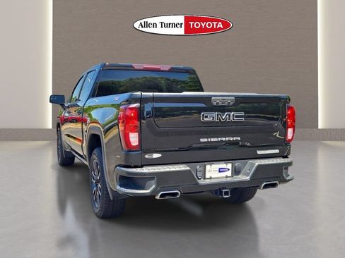 Used 2022 GMC Sierra 1500 Elevation w/ LPO, Elevation Black Package AWD/4WD image 9