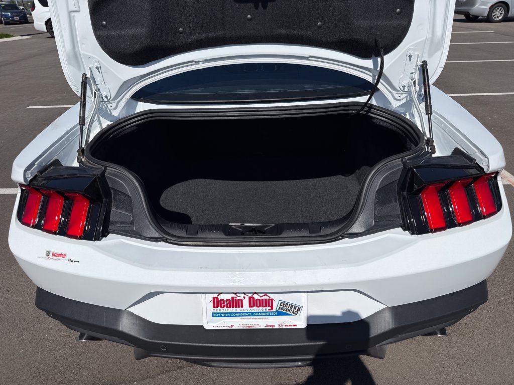 Used 2026 Ford Mustang Premium RWD image 25