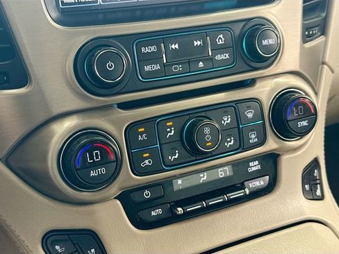 Used 2019 GMC Yukon XL Denali image 17