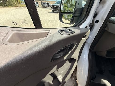 Used 2023 Ford Transit 250 Medium Roof AWD image 11