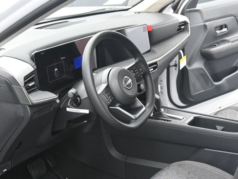 New 2026 Nissan Kicks SV w/ Cold Weather Package AWD/4WD image 8