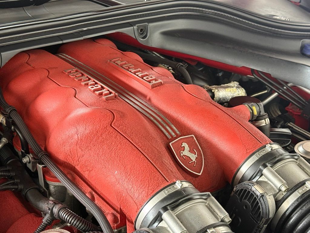 Used 2010 Ferrari California RWD image 26