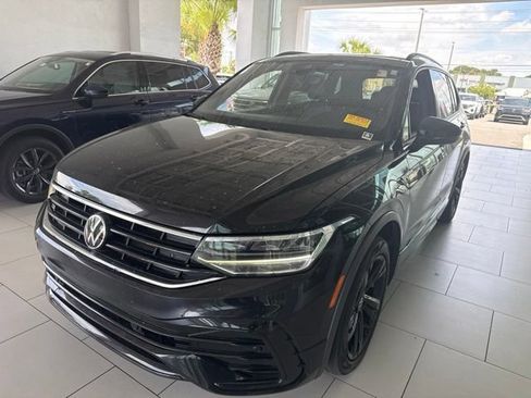 Used 2023 Volkswagen Tiguan SE R-Line FWD image 3