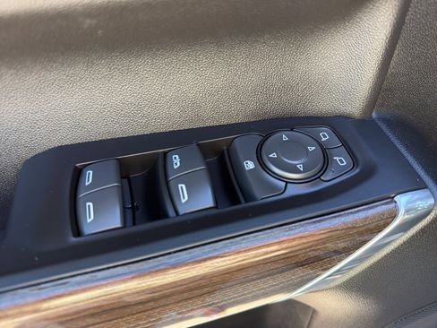 Used 2022 Chevrolet Silverado 1500 RST AWD/4WD image 14