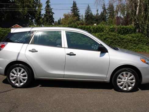 Used 2008 Toyota Matrix FWD image 11