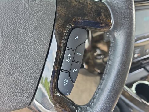 Used 2022 GMC Savana 2500 w/ Enhanced Convenience Package RWD image 17