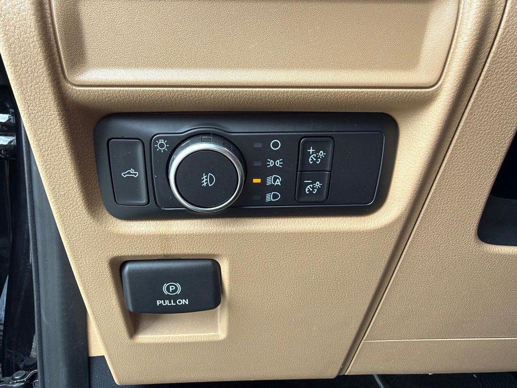 Used 2021 Ford F150 XLT AWD/4WD image 38