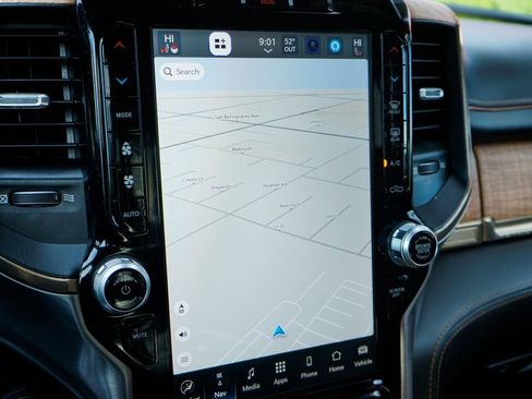 Used 2022 RAM 1500 Limited w/ Body Color Bumper Group image 28