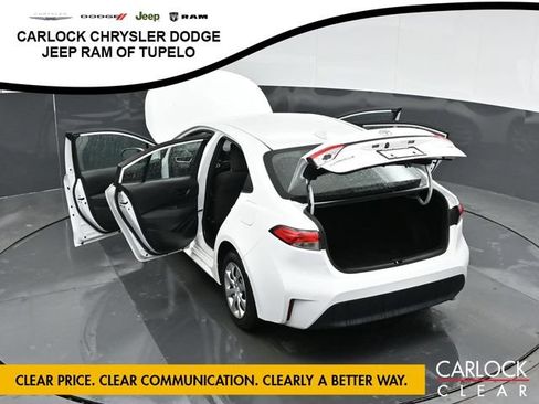 Used 2024 Toyota Corolla LE FWD image 65