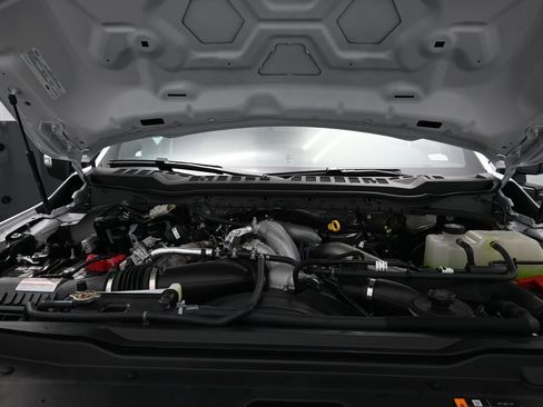 New 2026 Ford F250 Lariat w/ Tremor Off-Road Package AWD/4WD image 11
