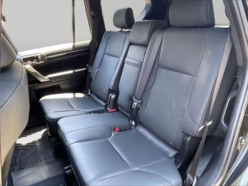 Used 2023 Lexus GX 460 Premium w/ Premium Package AWD/4WD image 20
