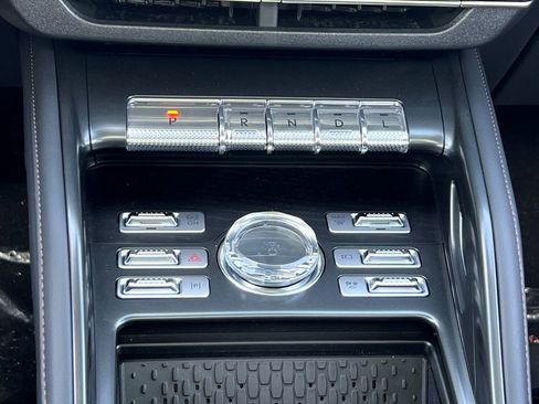 New 2026 Lincoln Nautilus Reserve AWD/4WD image 18