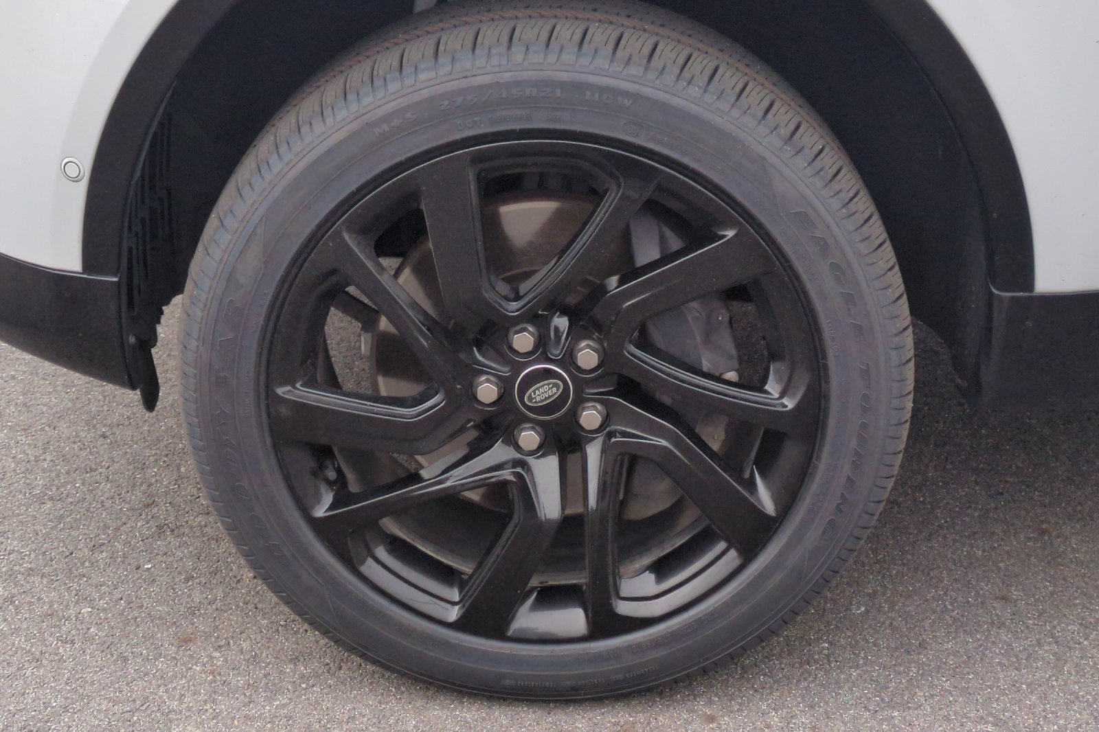 Used 2023 Land Rover Discovery HSE R-Dynamic AWD/4WD image 46