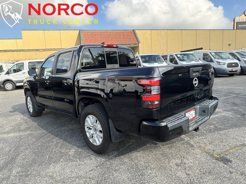 Used 2022 Nissan Frontier SV RWD image 8