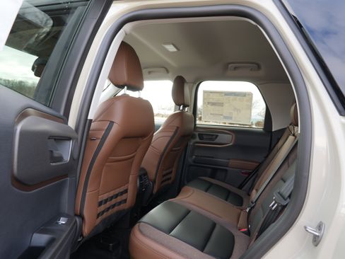 New 2025 Ford Bronco Sport Outer Banks w/ Outer Banks Tech Package+ image 17