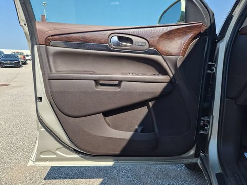 Used 2013 Buick Enclave Leather w/ Trailering Provision Package FWD image 13