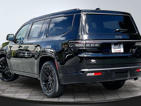 New 2026 Jeep Grand Wagoneer Limited AWD/4WD image 3
