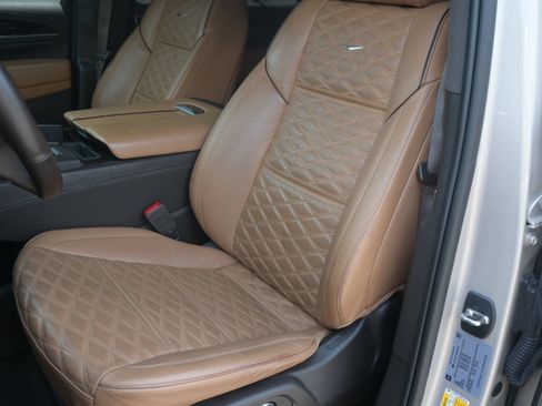 Used 2021 Cadillac Escalade Sport w/ Driver Assist Tech Package AWD/4WD image 13