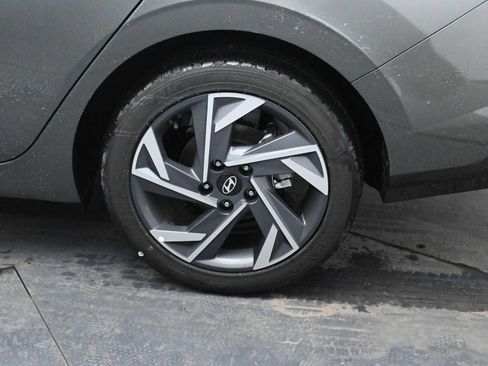 New 2025 Hyundai Elantra Sport FWD image 5