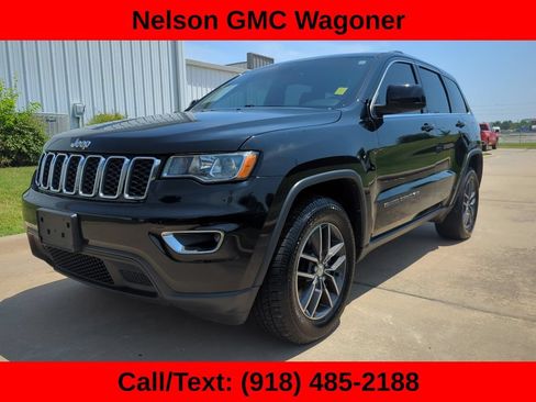 Used 2018 Jeep Grand Cherokee Laredo AWD/4WD image 4