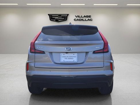 Used 2024 Cadillac XT4 Luxury w/ Cold Weather Package image 4