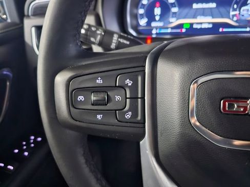 Used 2023 GMC Yukon SLT w/ SLT Premium Package AWD/4WD image 36