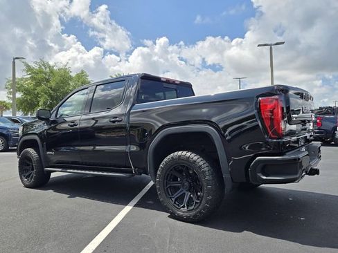Used 2022 GMC Sierra 1500 AT4 w/ AT4 Premium Package AWD/4WD image 4