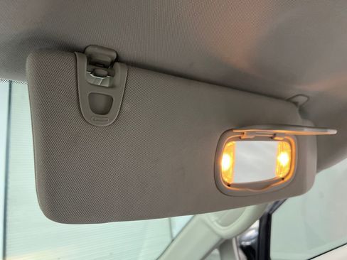 Used 2020 Chrysler Pacifica Touring-L image 72