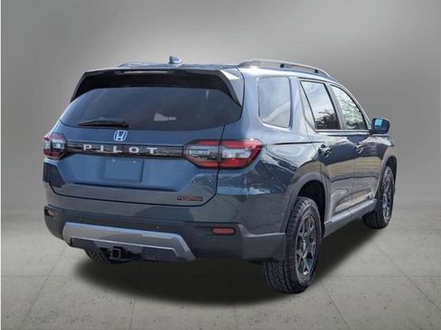 New 2026 Honda Pilot TrailSport image 5