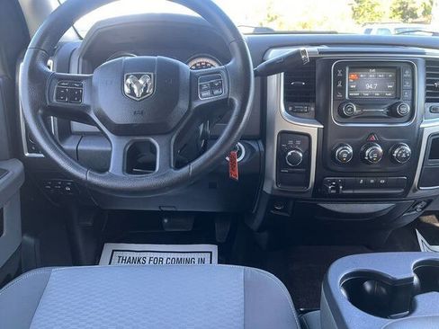 Used 2015 RAM 3500 SLT AWD/4WD image 12