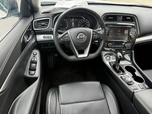 Used 2020 Nissan Maxima 3.5 SL w/ Floor Mat Group FWD image 12