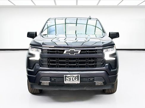 Used 2024 Chevrolet Silverado 1500 RST w/ Convenience Package II AWD/4WD image 2