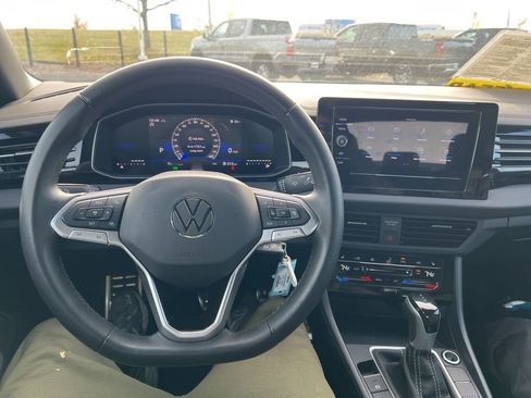 Used 2025 Volkswagen Jetta Sport image 22