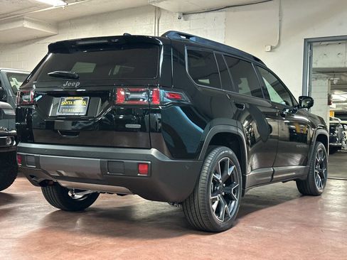 New 2026 Jeep Cherokee Overland w/ Advanced Pro Tech Group AWD/4WD image 5