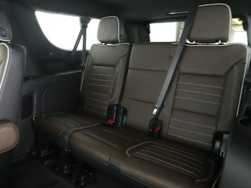 Used 2026 GMC Yukon XL Denali Ultimate AWD/4WD image 33