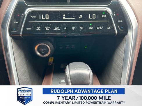 Used 2024 Toyota Venza Limited AWD/4WD image 34