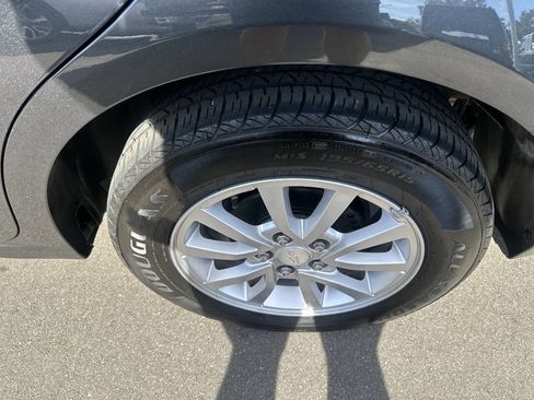 Used 2019 Chevrolet Sonic LT w/ Convenience Package image 11