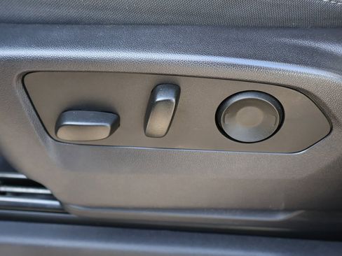 Used 2024 Chevrolet Silverado 1500 RST w/ Z71 Off-Road Package image 29