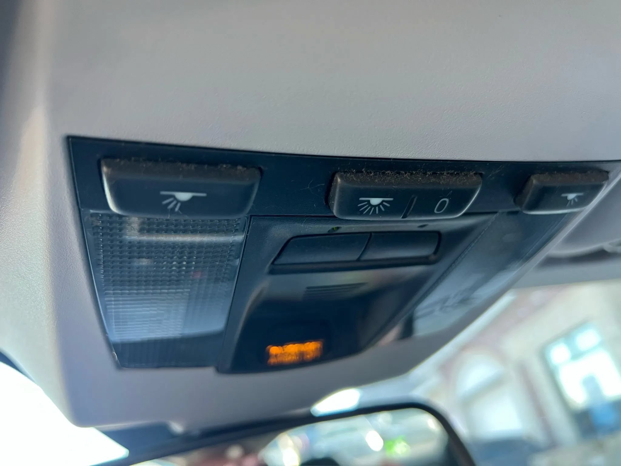 Used 2011 Volvo C70 T5 w/ Convenience Pkg FWD image 35