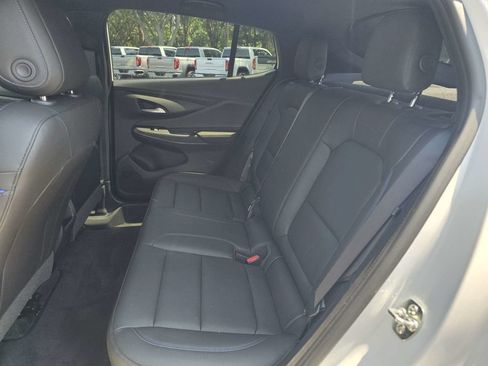 Used 2025 Buick Envista Sport Touring w/ Convenience I Package FWD image 14