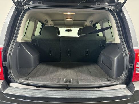 Used 2017 Jeep Patriot Latitude FWD image 24
