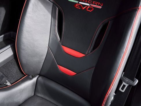 Used 2020 Lamborghini Huracan EVO image 46