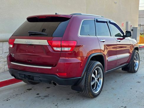 Used 2012 Jeep Grand Cherokee Overland image 3