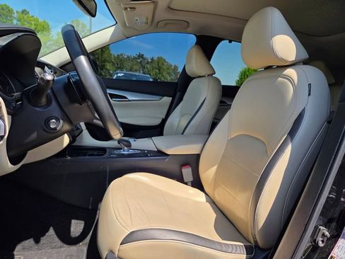 Used 2021 INFINITI QX50 Sensory FWD image 9