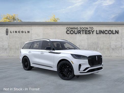 New 2026 Lincoln Aviator Reserve image 7